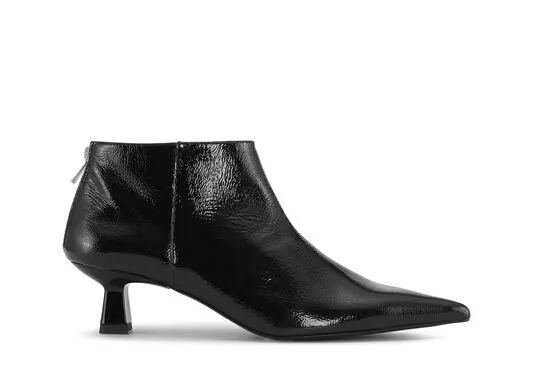 AccessoriesShoes GANNI Boots Soft Pointy Crop Boots Naplack Black