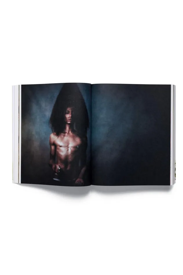 Acne Studios Acne Paper ISSUE 18 House Of Acne Paper One Size Women Objects
