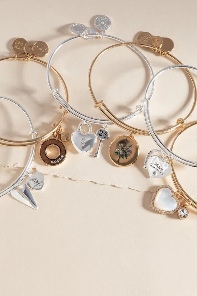 Bracelets Women Alex And Ani Anniversary Heart Bangle Shiny Silver