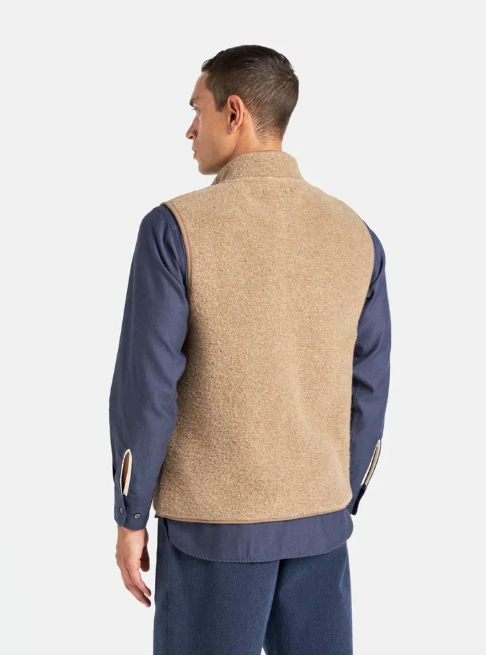 Climbing Gilet In Sand Teddy Fleece Men Universal Works Fleece