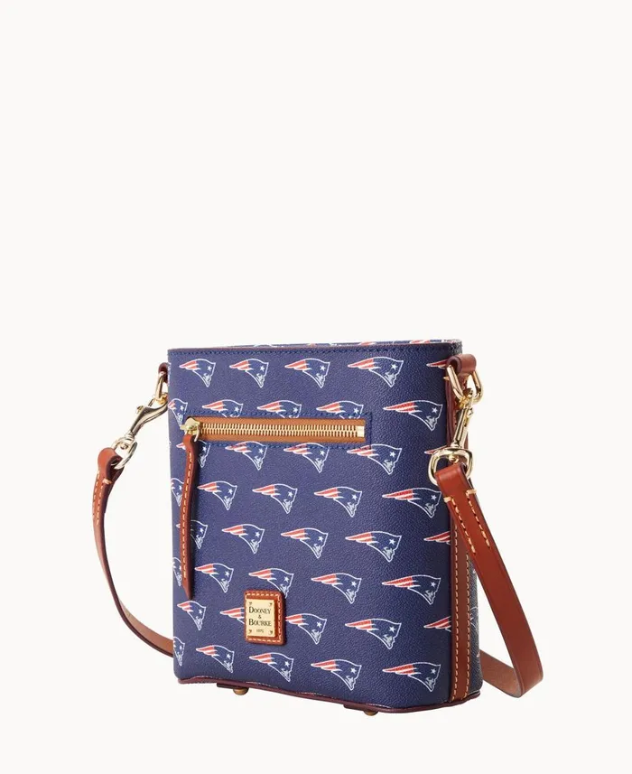Dooney and Bourke Crossbodies NFL Patriots Small Zip Crossbody Patriots 8211 WomenMen Dooney and Bourke Crossbodies NFL Patriots Small Zip Crossbody Patriots 8211 WomenMen