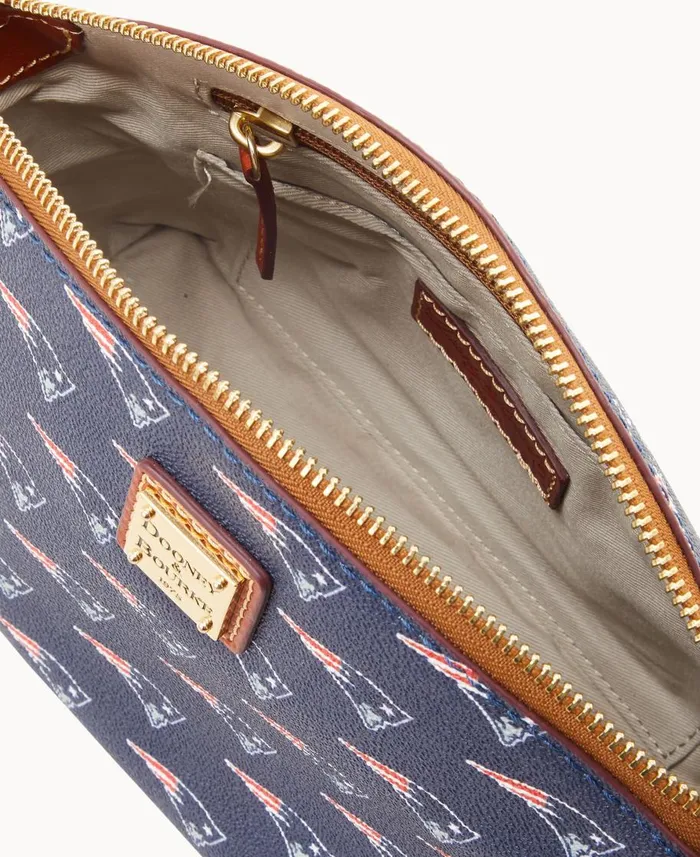 Dooney and Bourke Crossbodies NFL Patriots Suki Crossbody Med Wristlet Patriots 8211 WomenMen Dooney and Bourke Crossbodies NFL Patriots Suki Crossbody Med Wristlet Patriots 8211 WomenMen
