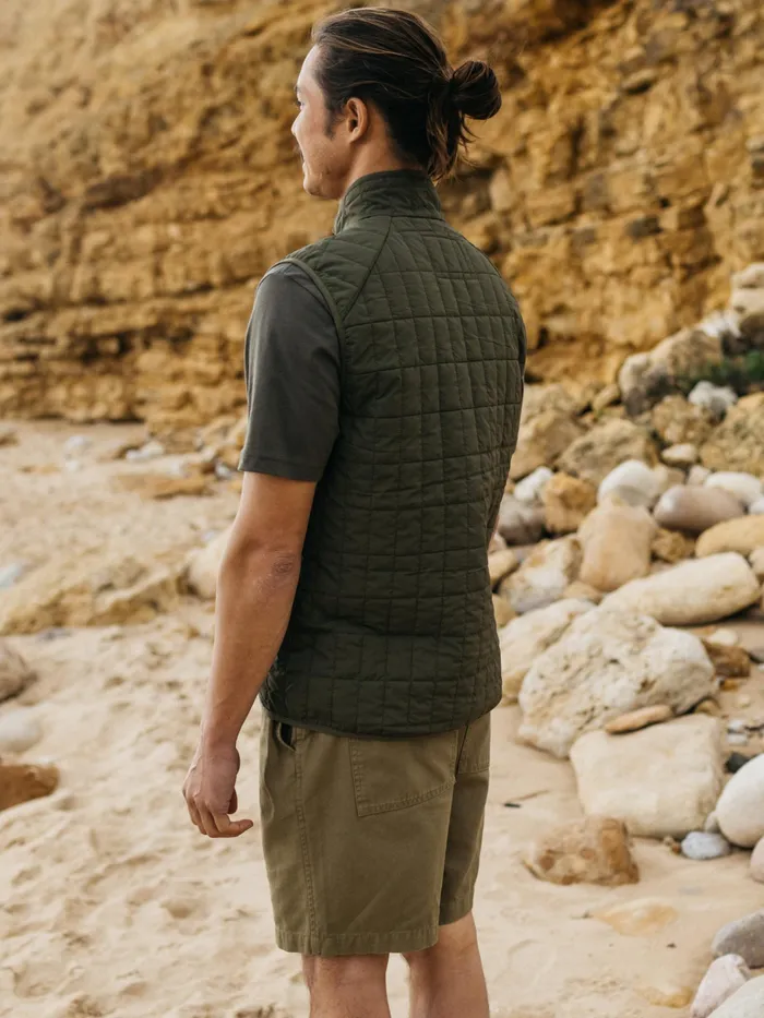 Finisterre Jackets and Coats Men Firecrest Insulated Vest Olive