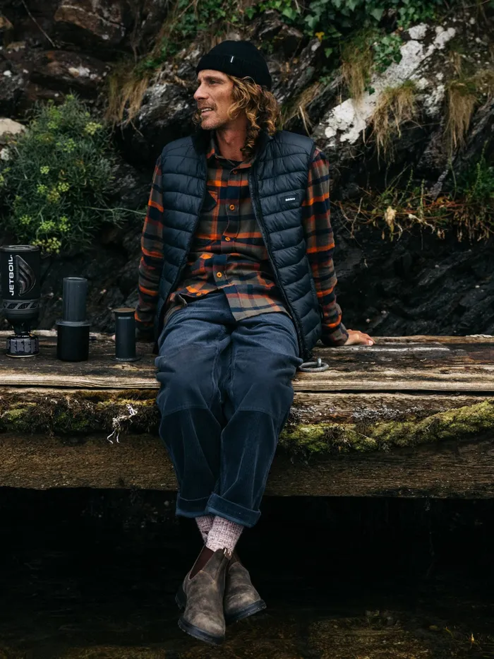 Finisterre Jackets and Coats Men Nimbus Insulated Vest Black