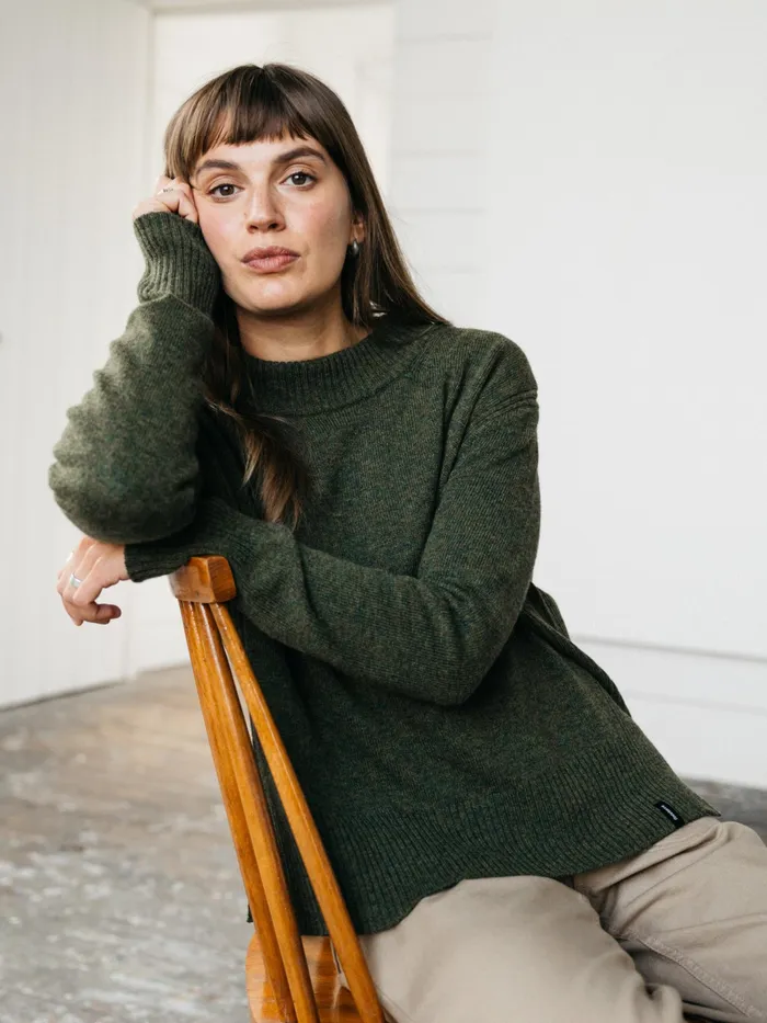 Finisterre Knitwear Women Cavan Ribbed Knit Sweater Olive