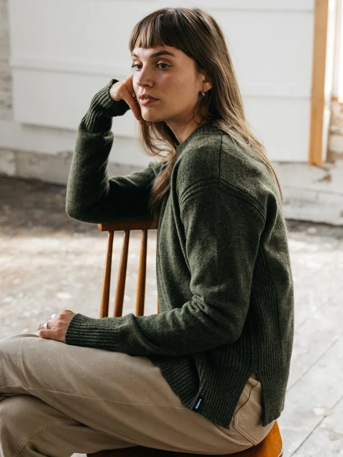 Finisterre Knitwear Women Cavan Ribbed Knit Sweater Olive