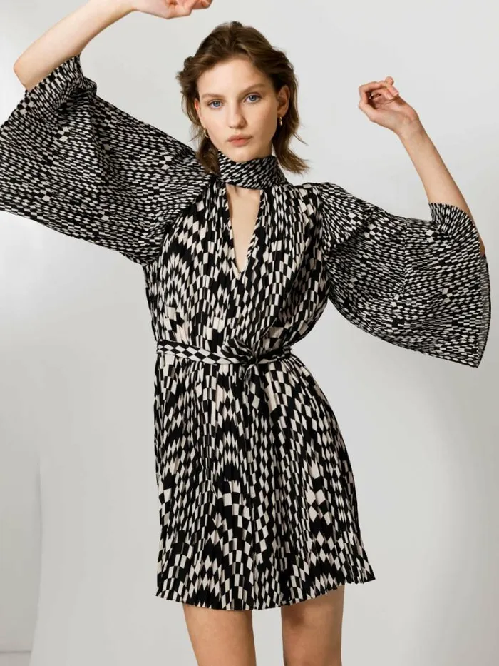 French Connection Fern Arie Pleated Ella Crepe Mini Dress Classic Creamblackout Women Dresses French Connection Fern Arie Pleated Ella Crepe Mini Dress Classic Creamblackout Women Dresses
