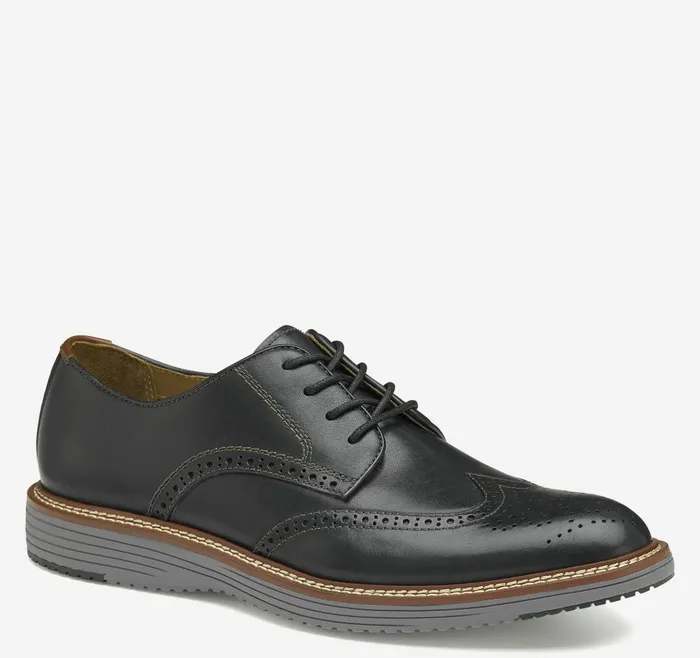 Johnston and Murphy Upton Wingtip Black Full Grain Men LaceUps