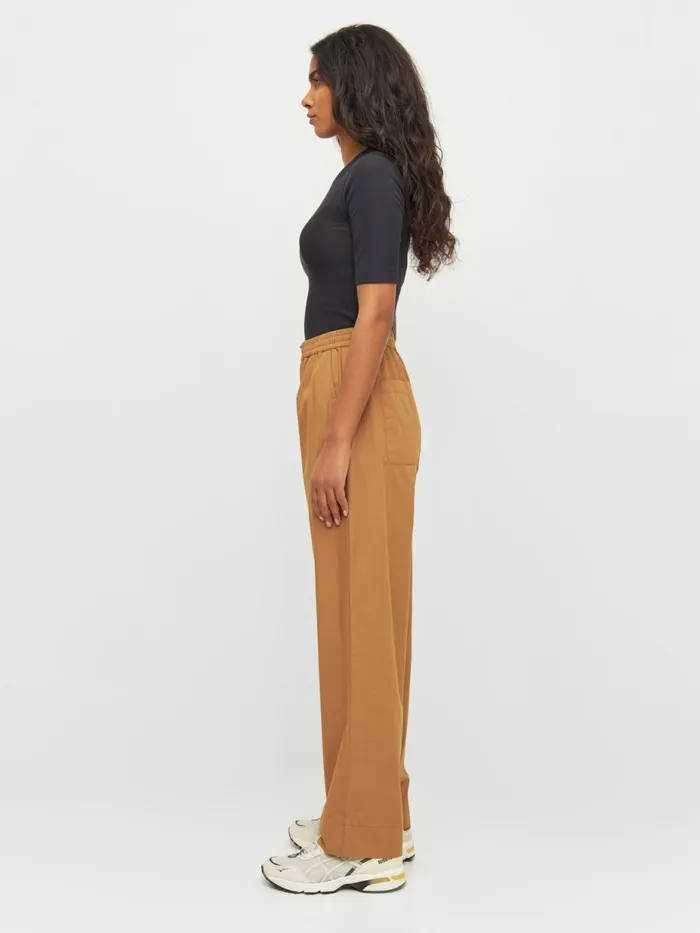 KnowledgeCotton Apparel Pants CHLOE Barrel Highrise Poplin Elastic Waistband Pants Brown Sugar 8211 Women KnowledgeCotton Apparel Pants CHLOE Barrel Highrise Poplin Elastic Waistband Pants Brown Sugar 8211 Women