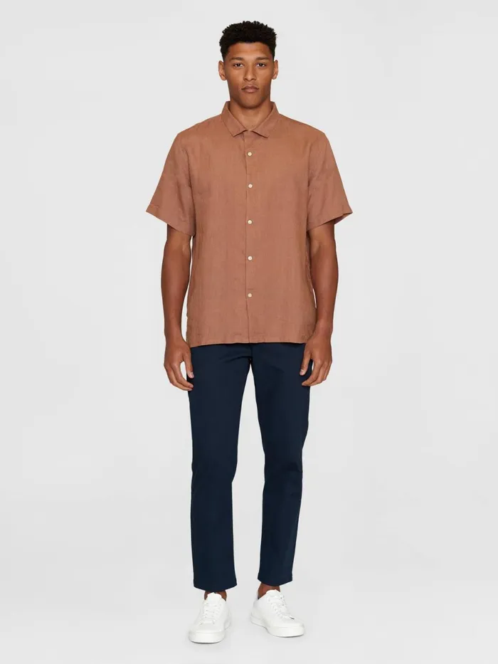 KnowledgeCotton Apparel Shirts Box Fit Short Sleeved Linen Shirt Chocolate Malt 8211 Men