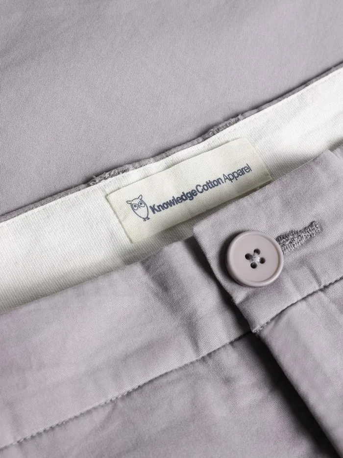 KnowledgeCotton Apparel Shorts CHUCK Regular Chino Poplin Shorts Alloy 8211 Men KnowledgeCotton Apparel Shorts CHUCK Regular Chino Poplin Shorts Alloy 8211 Men