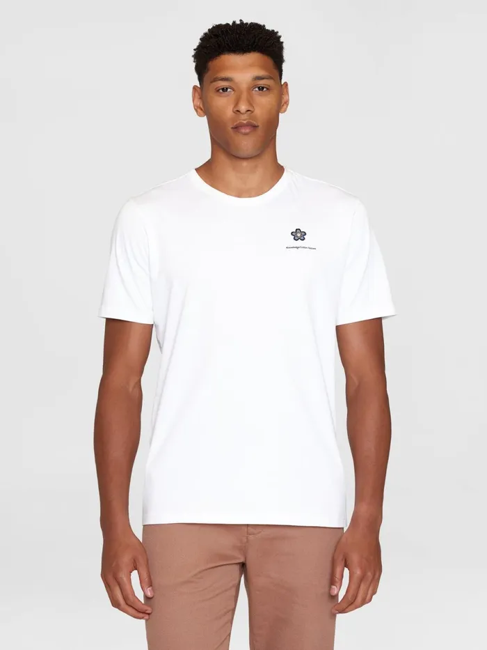 KnowledgeCotton Apparel TShirts Regular Short Sleeve Heavy Single Flower Embr At Chest Tshirt Gotsvegan 8211 Men KnowledgeCotton Apparel TShirts Regular Short Sleeve Heavy Single Flower Embr At Chest Tshirt Gotsvegan 8211 Men