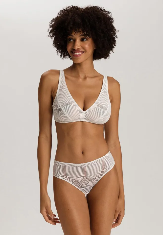 Lace Soft Cup Bra Sunny Cream Women HANRO Wireless Bras