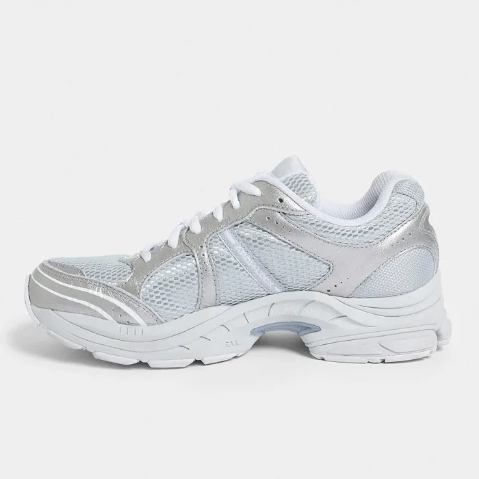 Lifestyle Saucony MenWomen Sweaty Betty X Saucony ProGrid Triumph 4 Silver White