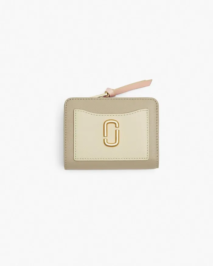 Marc Jacobs Small Wallets The Utility Snapshot Mini Compact Wallet Khaki Multi 8211 Women Marc Jacobs Small Wallets The Utility Snapshot Mini Compact Wallet Khaki Multi 8211 Women