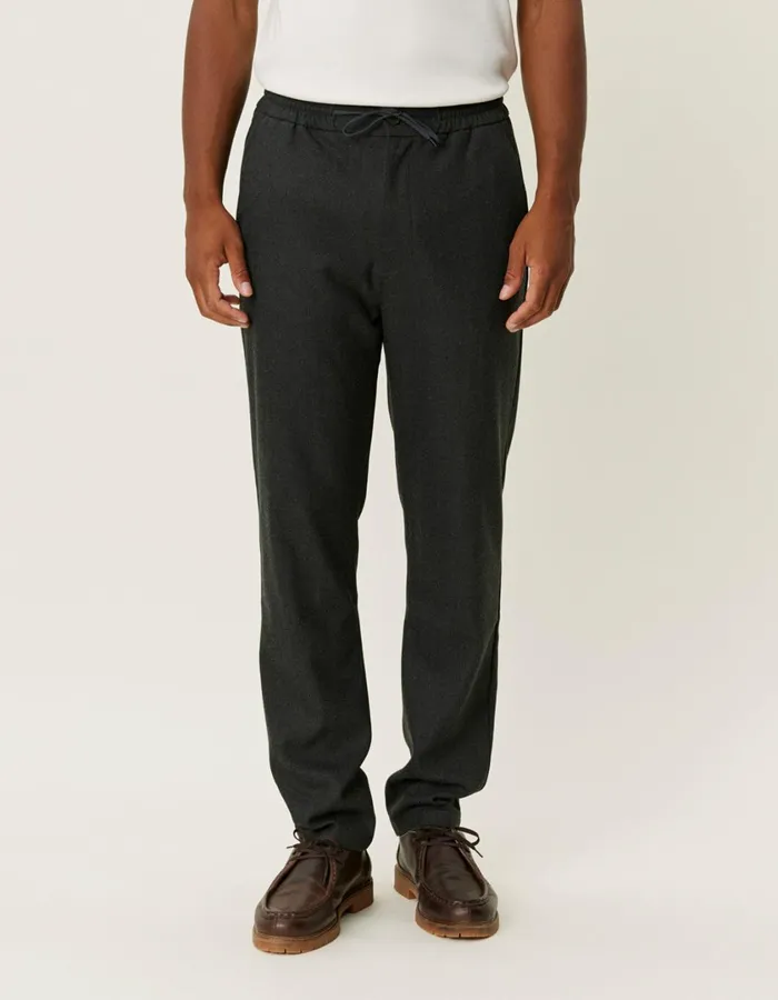Men Como Herringbone Tapered Drawstring Pants 8211 CharcoalGrey Melange Les Deux Pants