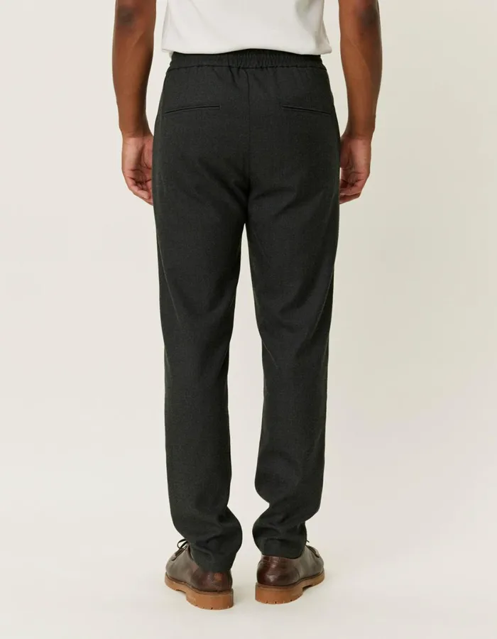 Men Como Herringbone Tapered Drawstring Pants 8211 CharcoalGrey Melange Les Deux Pants