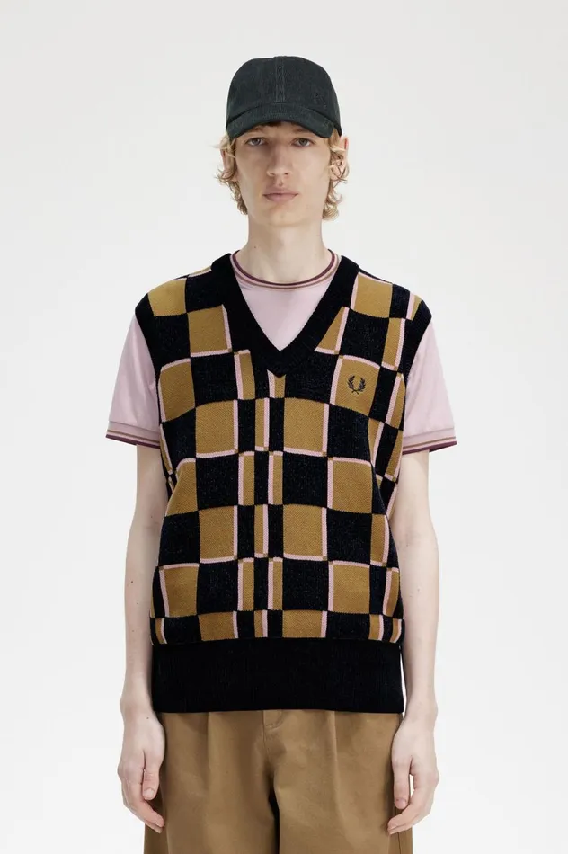 Men Glitch Chequerboard Tank Shaded Stonenavy Fred Perry Knitwear
