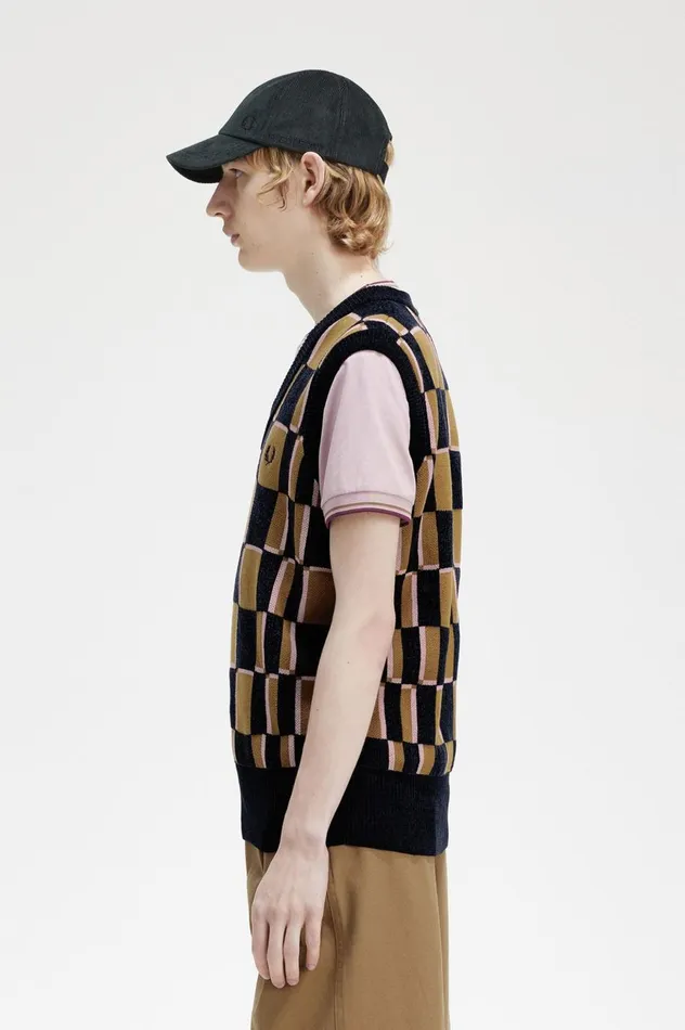 Men Glitch Chequerboard Tank Shaded Stonenavy Fred Perry Knitwear