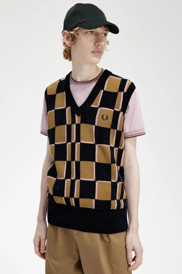 Men Glitch Chequerboard Tank Shaded Stonenavy Fred Perry Knitwear