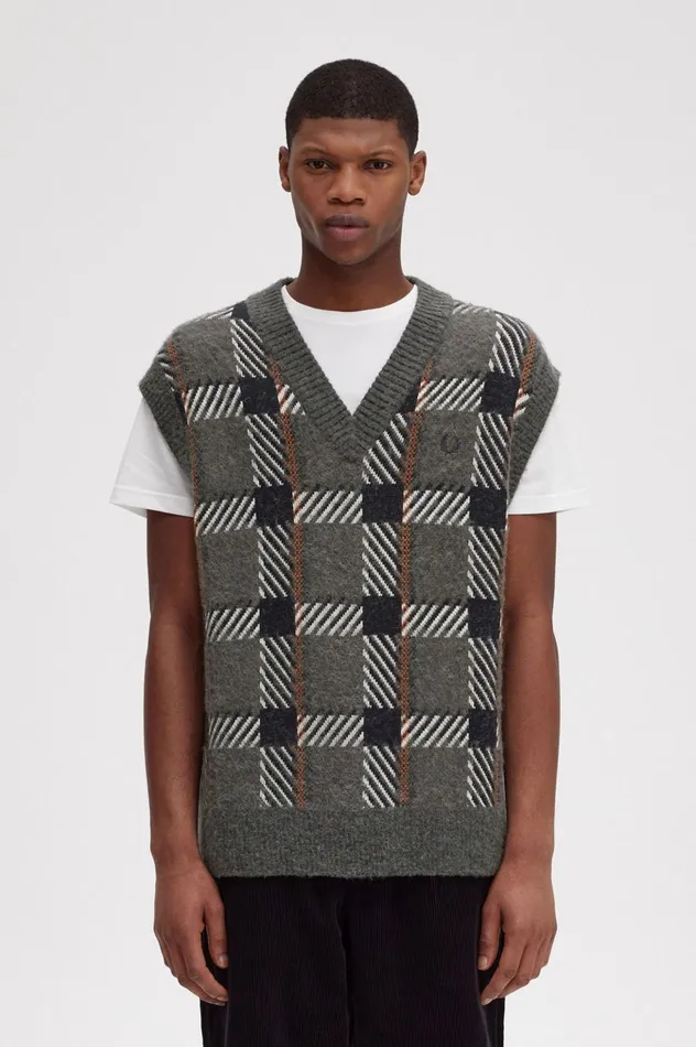 Men Glitch Tartan Knitted Tank Field Green Fred Perry Knitwear