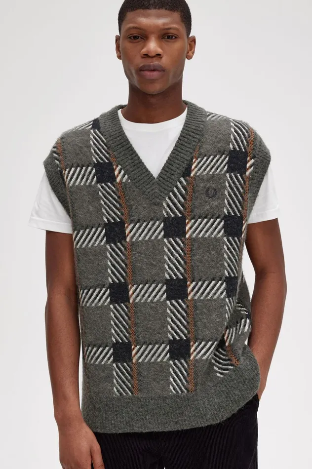 Men Glitch Tartan Knitted Tank Field Green Fred Perry Knitwear