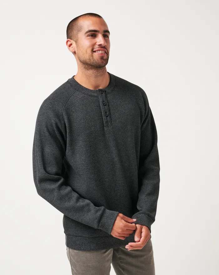 Men Hoodies and Sweatshirts TravisMathew STORM BREW CLOUD WAFFLE HENLEY Heather Dark Grey Men Hoodies and Sweatshirts TravisMathew STORM BREW CLOUD WAFFLE HENLEY Heather Dark Grey
