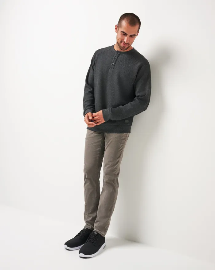Men Hoodies and Sweatshirts TravisMathew STORM BREW CLOUD WAFFLE HENLEY Heather Dark Grey Men Hoodies and Sweatshirts TravisMathew STORM BREW CLOUD WAFFLE HENLEY Heather Dark Grey
