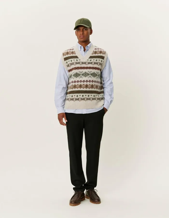 Men Hordur Fair Isle Slipover 8211 Light Desert SandCoffee Brown Les Deux Knitwear