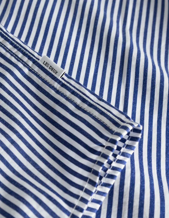 Men Kent Poplin Shirt 8211 WhiteSurf Blue Les Deux ShirtsOvershirts