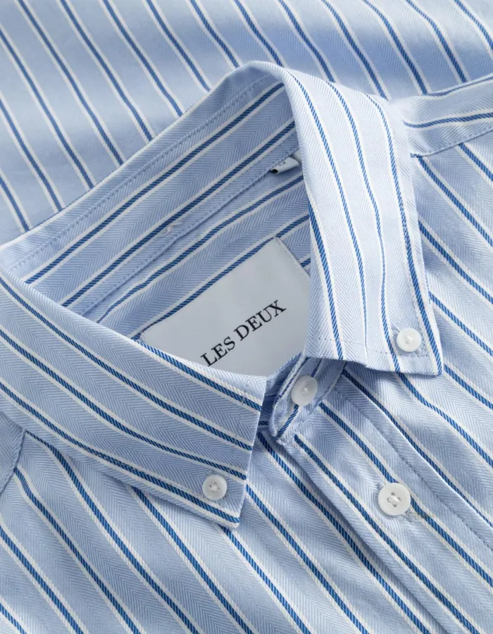 Men Kolton Herringbone Poplin Shirt 8211 WhiteBel Air Blue Les Deux ShirtsOvershirts