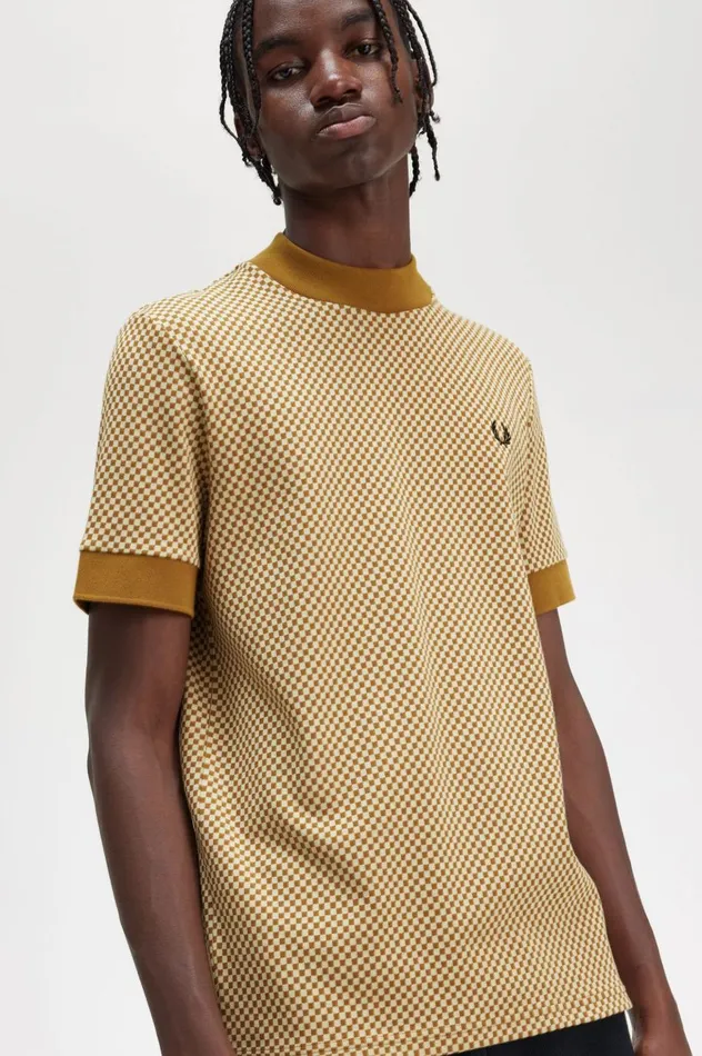 Men Micro Chequerboard TShirt Oatmealdark Caramel Fred Perry TShirts