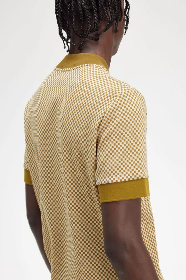 Men Micro Chequerboard TShirt Oatmealdark Caramel Fred Perry TShirts