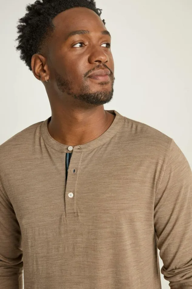 Men Performance Merino Long Sleeve Henley Khaki Brown Bonobos Henleys