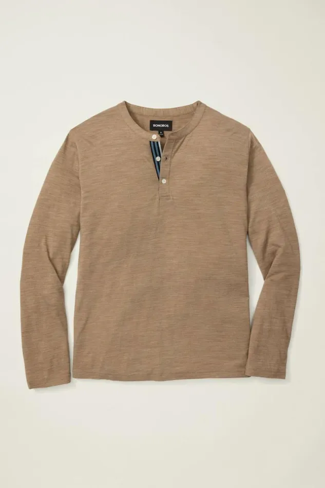 Men Performance Merino Long Sleeve Henley Khaki Brown Bonobos Henleys