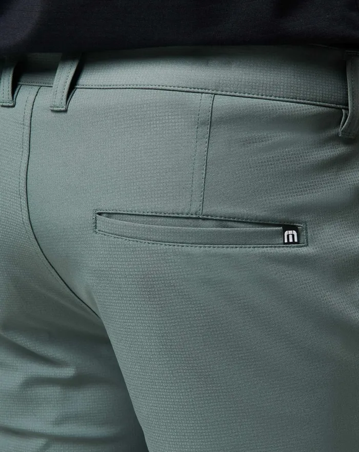 Men Shorts TravisMathew WANDERLUST SHORT 9IN Balsam Green