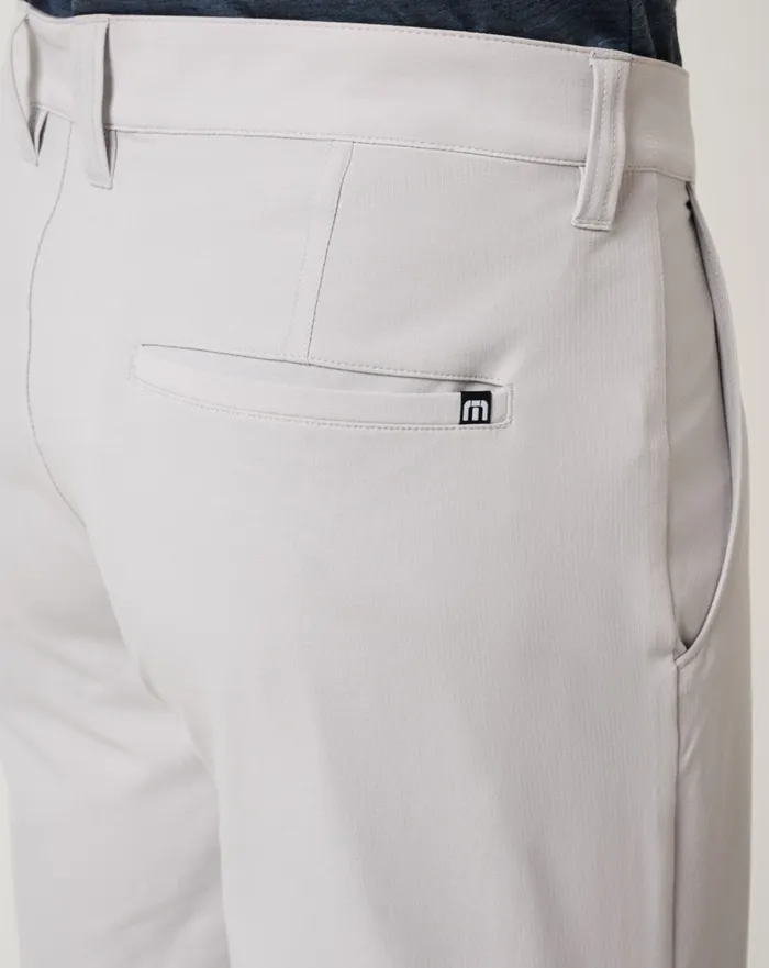 Men Shorts TravisMathew WANDERLUST SHORT 9IN Micro Chip