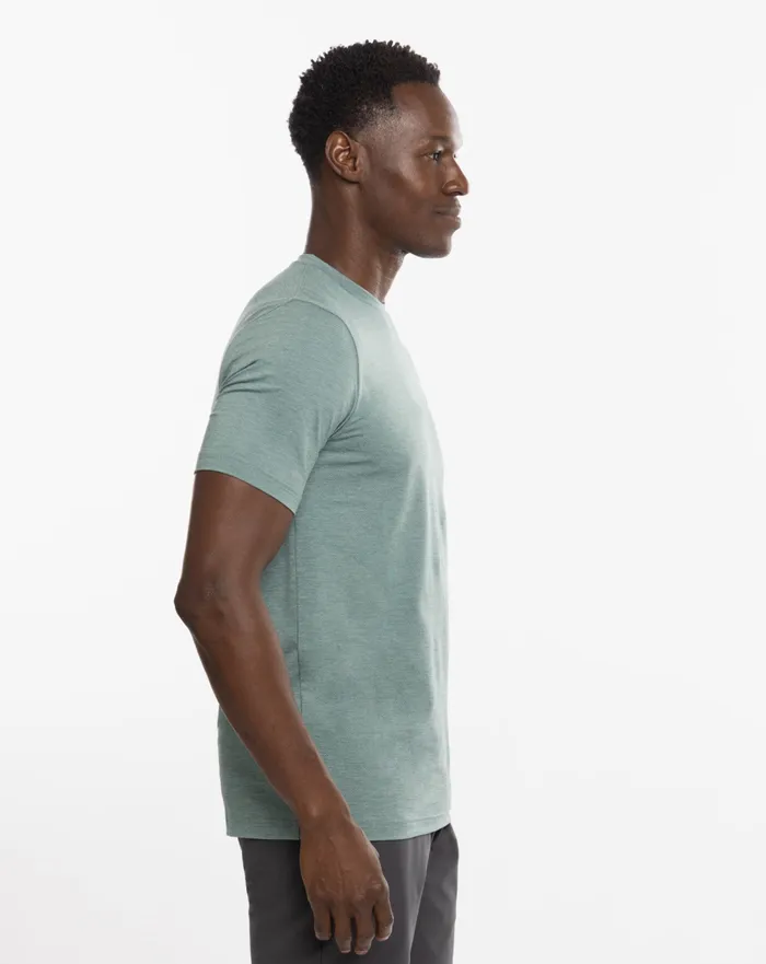 Men Tees TravisMathew SCENIC VISTA ACTIVE TEE Heather Silver Pine