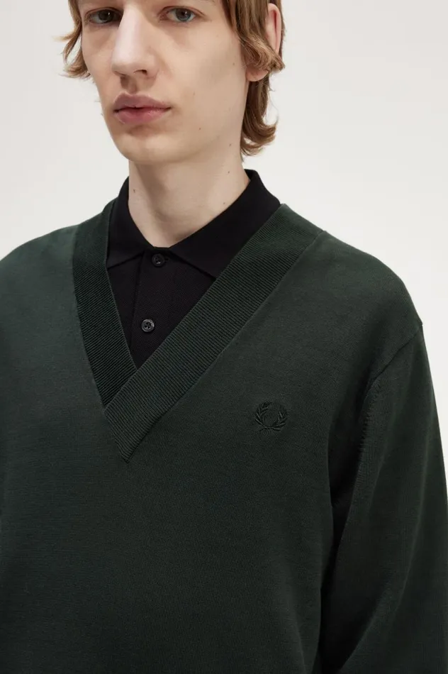 Men VNeck Jumper Night Green Fred Perry Knitwear