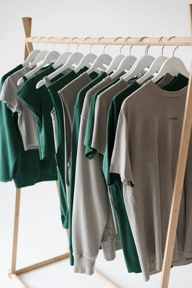 Mens Minimal Merch Fit Tee Fog Thrills Tees and Tank Tops