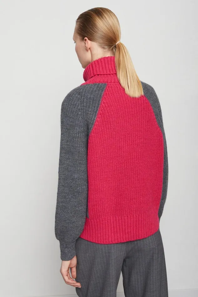 Ottod039Ame Turtleneck Bicolor Sweater Women Knitwear and TShirts