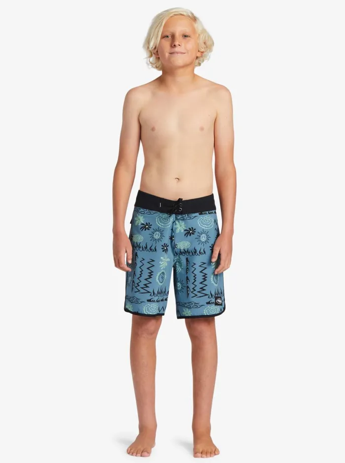 Quiksilver 816 Surfsilk Radical Scallop 16 Boardshorts Aegean Blue Boys Shorts Quiksilver 816 Surfsilk Radical Scallop 16 Boardshorts Aegean Blue Boys Shorts