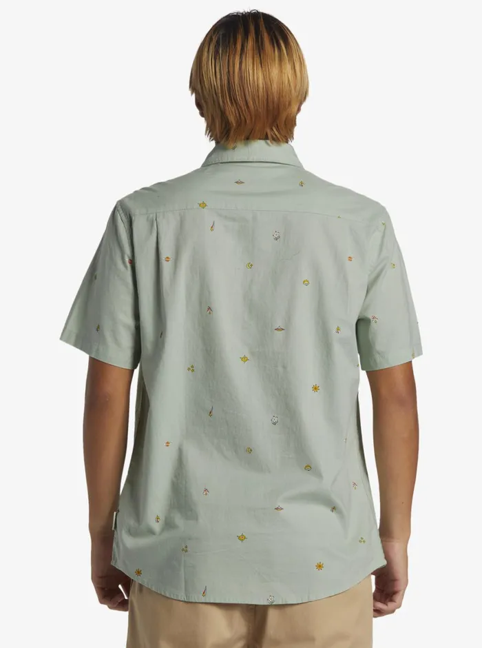 Quiksilver Apero Classic Short Sleeve Woven Shirt Cloud Blue Aop Mix Bag Ss Mens Shirts and Polos Quiksilver Apero Classic Short Sleeve Woven Shirt Cloud Blue Aop Mix Bag Ss Mens Shirts and Polos