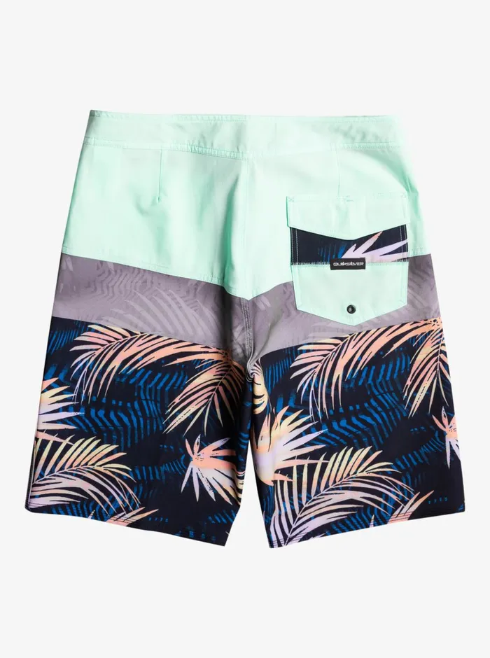 Quiksilver Surfsilk Panel 20034 Boardshorts Beach Glass Mens Shorts and Amphibians Quiksilver Surfsilk Panel 20034 Boardshorts Beach Glass Mens Shorts and Amphibians