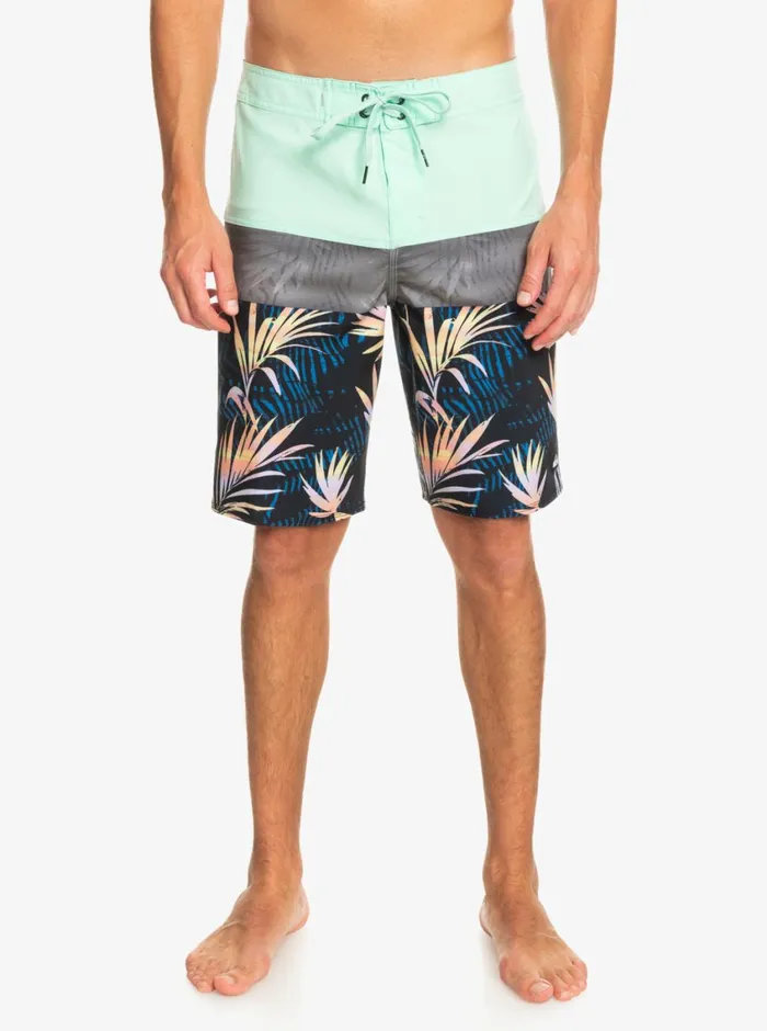 Quiksilver Surfsilk Panel 20034 Boardshorts Beach Glass Mens Shorts and Amphibians Quiksilver Surfsilk Panel 20034 Boardshorts Beach Glass Mens Shorts and Amphibians