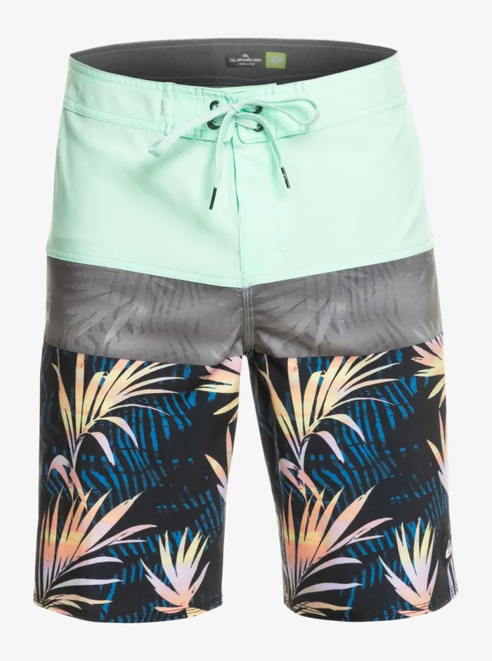 Quiksilver Surfsilk Panel 20034 Boardshorts Beach Glass Mens Shorts and Amphibians Quiksilver Surfsilk Panel 20034 Boardshorts Beach Glass Mens Shorts and Amphibians