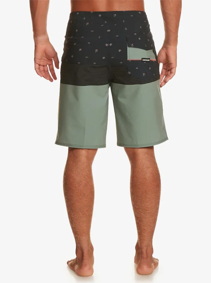 Quiksilver Surfsilk Panel 20034 Boardshorts Laurel Wreath Mens Shorts and Amphibians Quiksilver Surfsilk Panel 20034 Boardshorts Laurel Wreath Mens Shorts and Amphibians