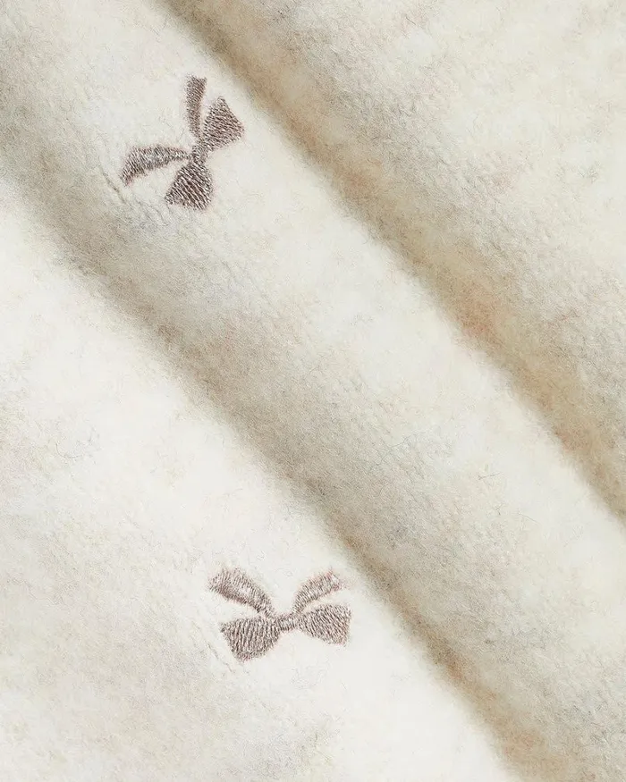 RWandCO Sweaters and Cardigans LongSleeve CrewNeck Spongy Pullover With Scalloped Trims Off White Mix 8211 Women RWandCO Sweaters and Cardigans LongSleeve CrewNeck Spongy Pullover With Scalloped Trims Off White Mix 8211 Women