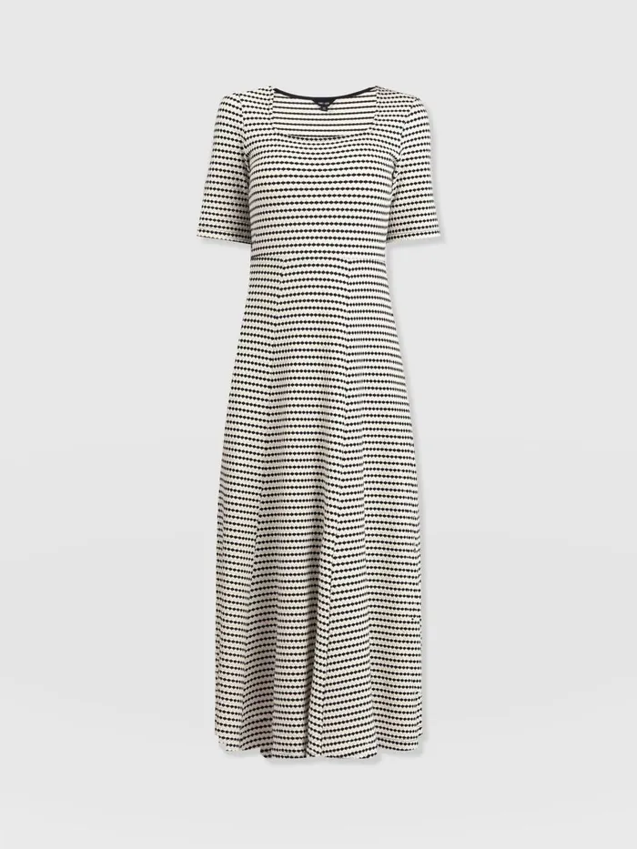 Saint And Sofia Dresses Women Darcey Short Sleeve Flared Dress 8211 Monochrome Jacquard Monochrome Jacquard