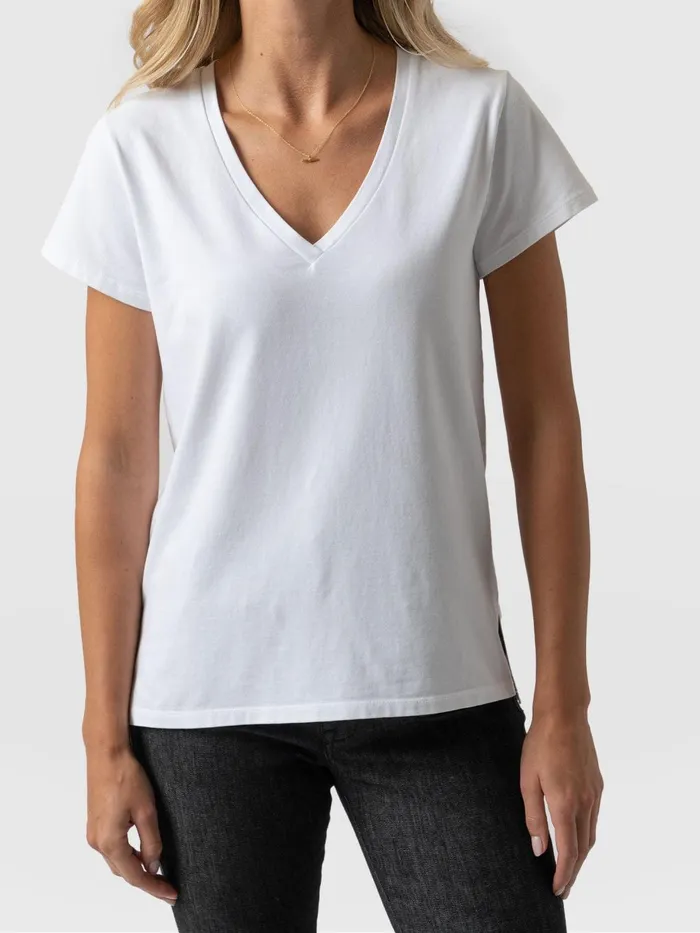 Saint And Sofia TShirts and Tanks Women Apartment Tee 8211 White White